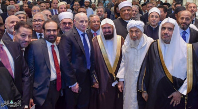 هذه الصورة قديمة ولا علاقة لها باتفاق التطبيع الإماراتي