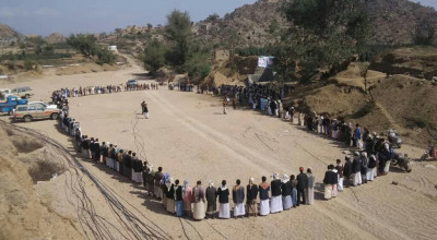 الصورة لتجمع قبلي في حجة منذ عام 2019 وليست حديثة