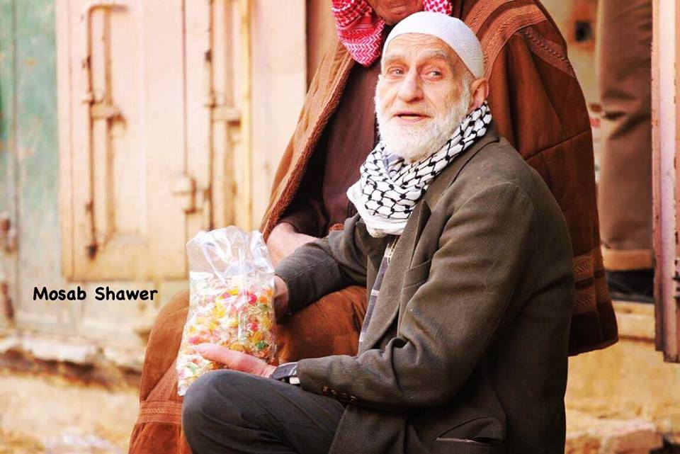 وفاة الحاج الشهير زكريا دوفش خبر كاذب