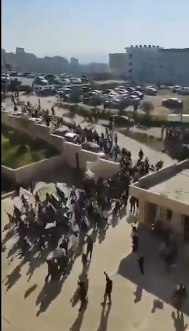 هؤلاء ليسوا عناصر مسلحين هاجموا جامعة الحواش الخاصة