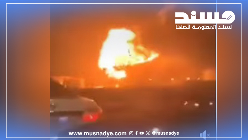 المقطع يعود لحريق أرامكو بجدة وليس له علاقة بالضربات الامريكية على الحديدة