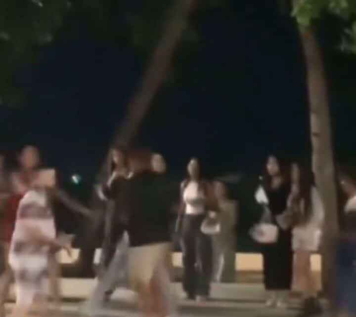 فيديو لمشادة بين متحولات وسياح إسرائيليين في تايلاند متداول بأنه رفض لوجودهم بعد حرب غزة