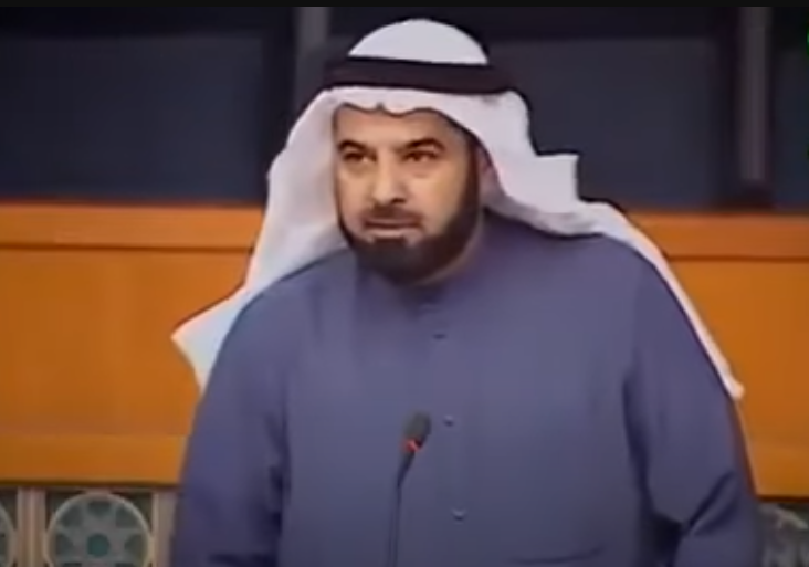 تداول فيديو قديم لبرلماني كويتي يمزق دستور سوريا