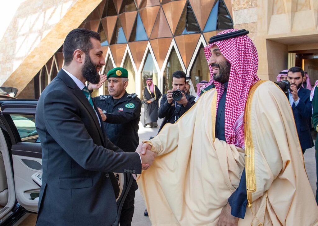 ادعاءات غير دقيقة حول استقبال المملكة العربية السعودية للرئيس السوري أحمد الشرع