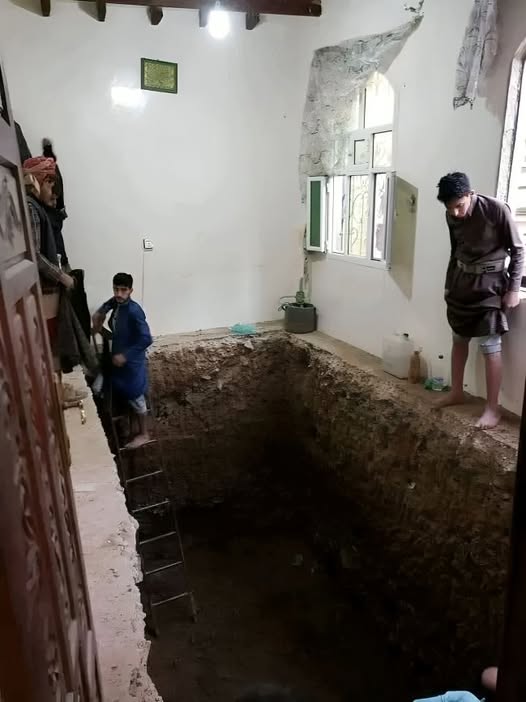 حقيقة الصورة المتداولة ل يمني يحفر منزله بحثًا عن كنز